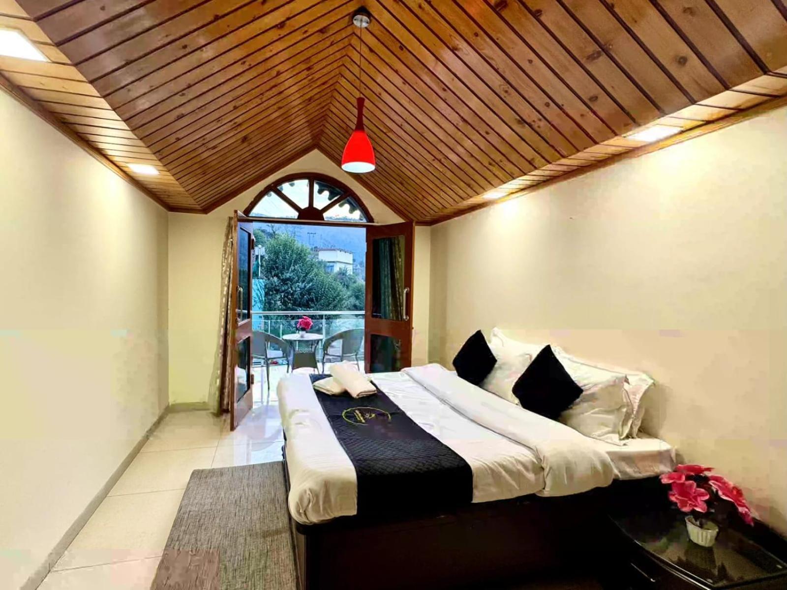 The Summer House Kasauli I Party & Music I Sky Bonfire I Managed By Exotic Stays Dış mekan fotoğraf