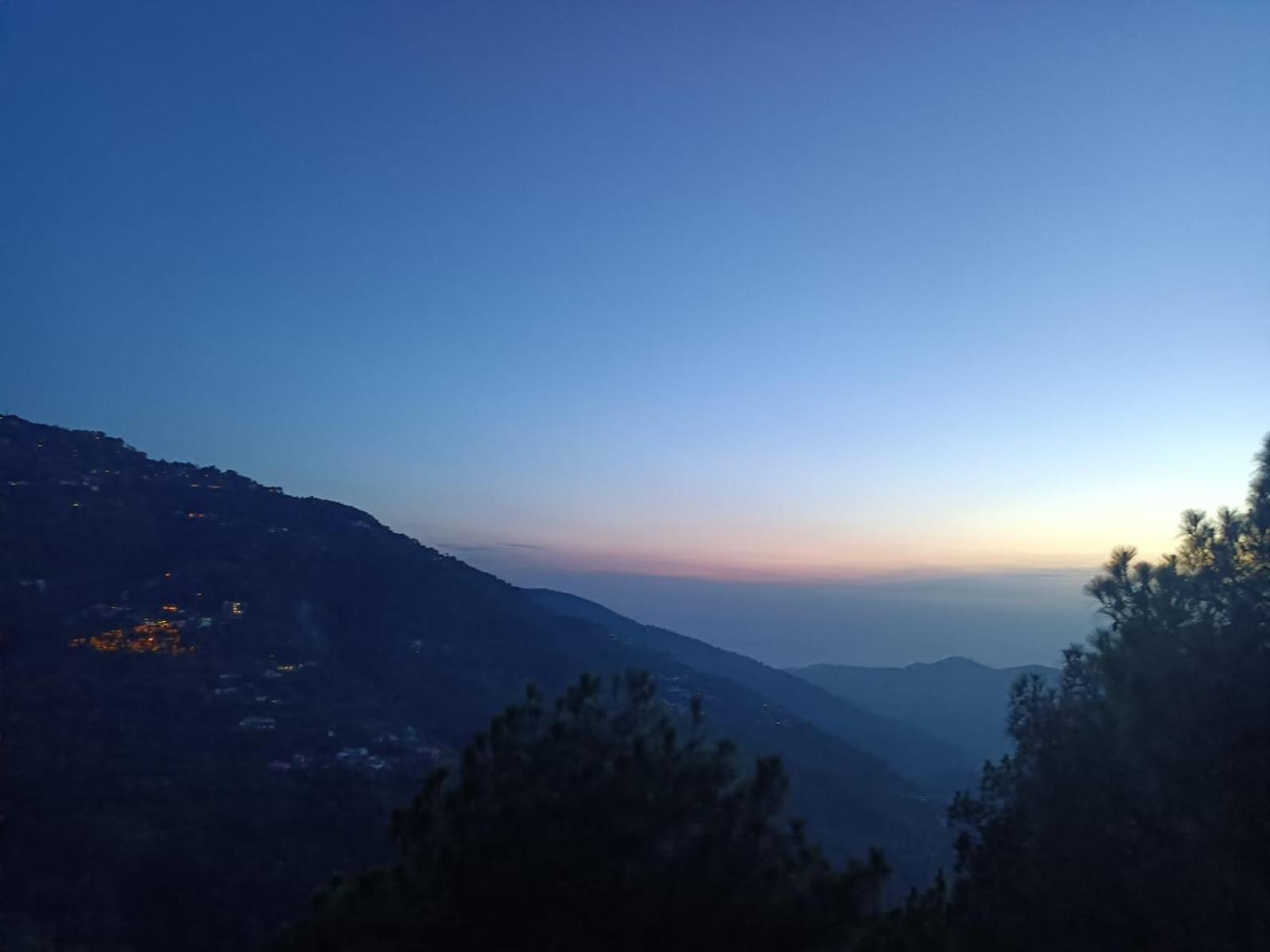The Summer House Kasauli I Party & Music I Sky Bonfire I Managed By Exotic Stays Dış mekan fotoğraf